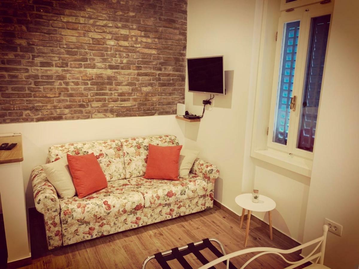 Studio Apartman Villa Gianna ロヴラン エクステリア 写真